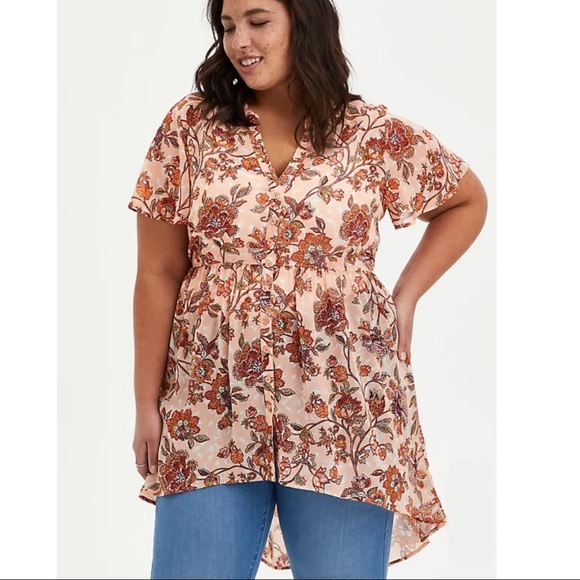 NWT TORRID Lexie Chiffon Babydoll Floral Hi Lo Top - Picture 2 of 9